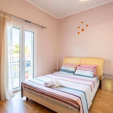 Kalamata'S Sunny Retreat Near The Historic Center Экстерьер фото