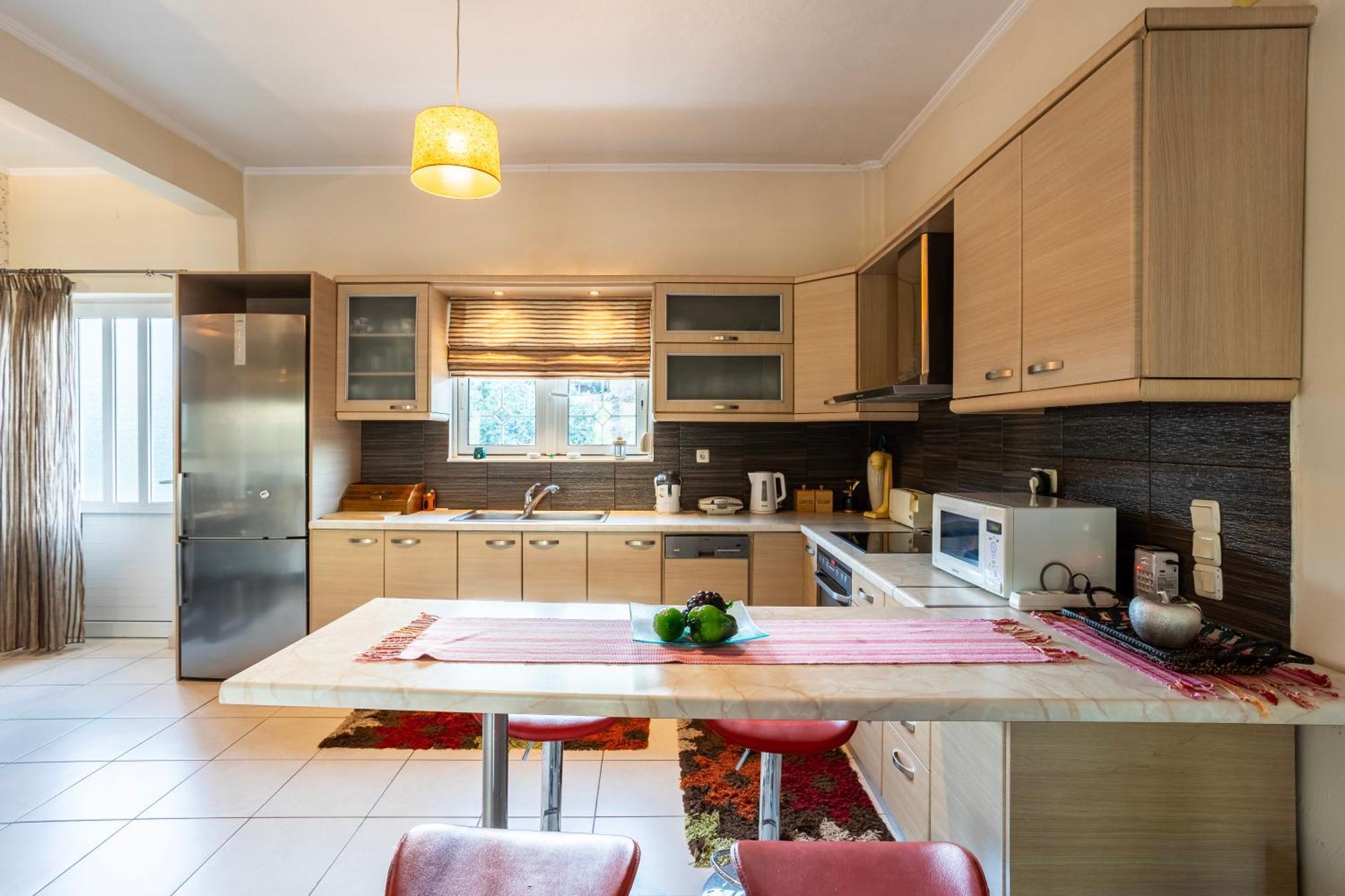 Kalamata'S Sunny Retreat Near The Historic Center Экстерьер фото