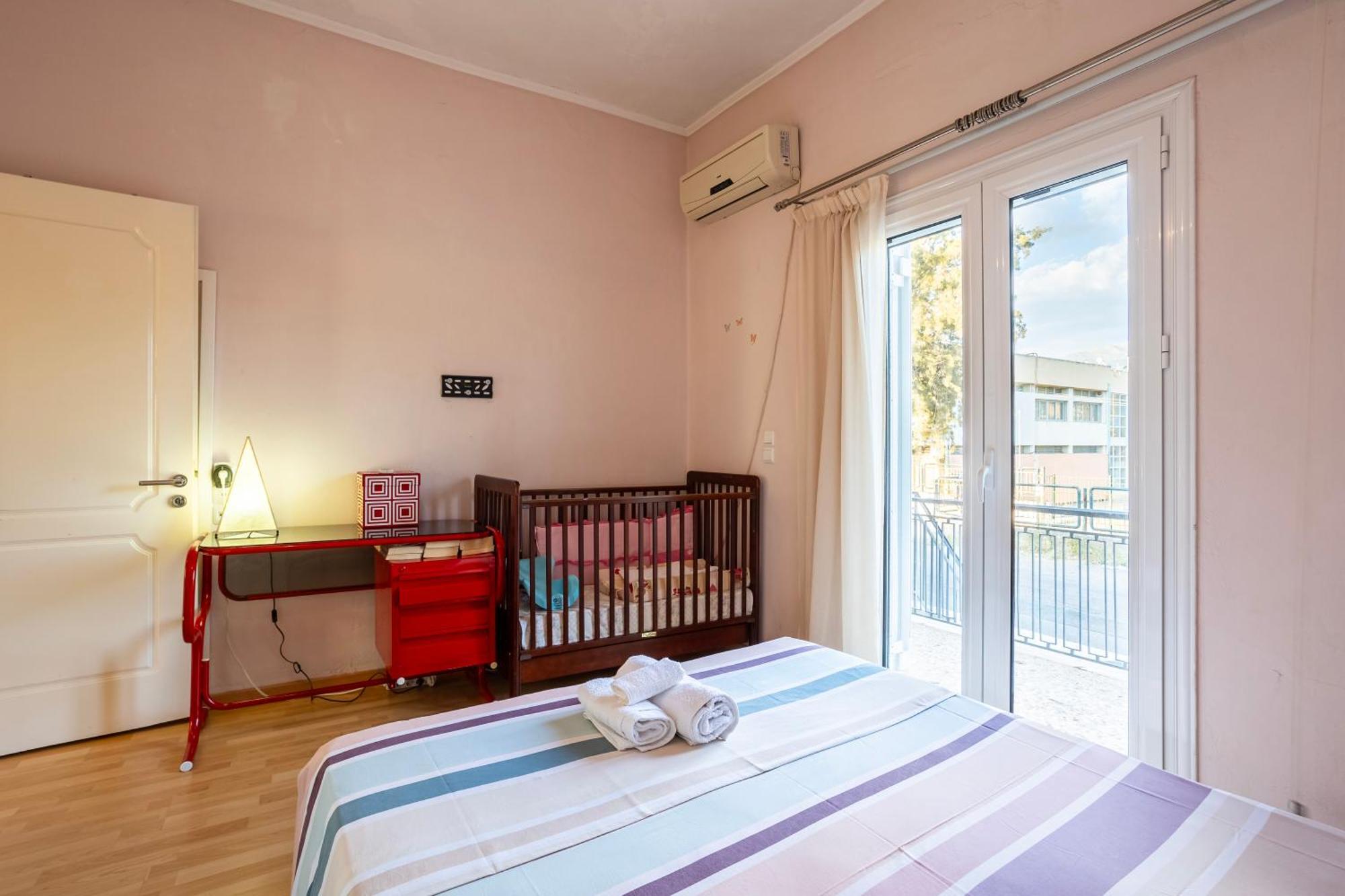 Kalamata'S Sunny Retreat Near The Historic Center Экстерьер фото