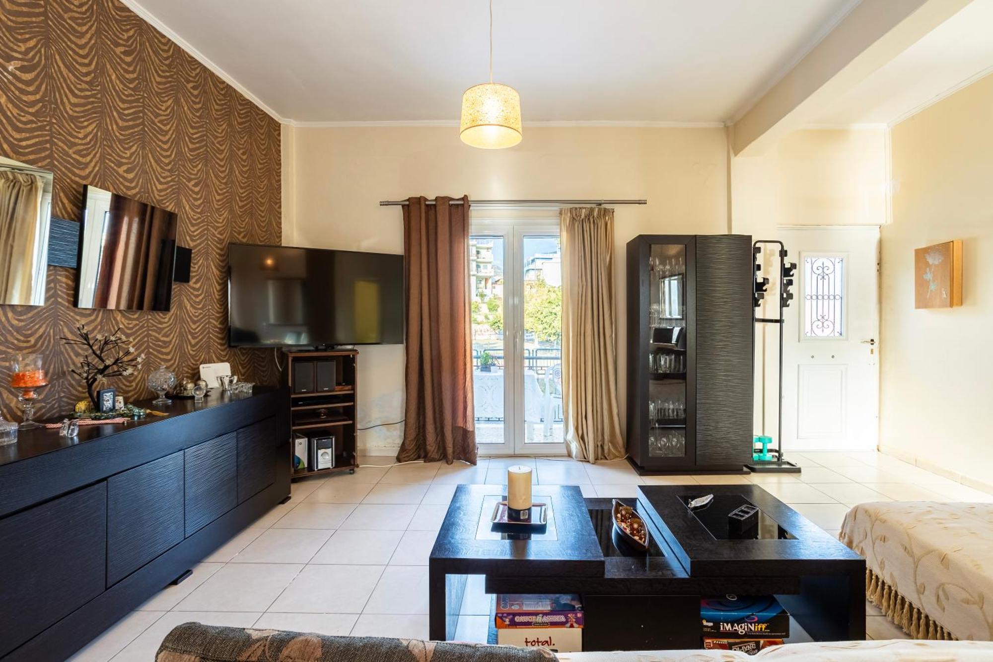 Kalamata'S Sunny Retreat Near The Historic Center Экстерьер фото