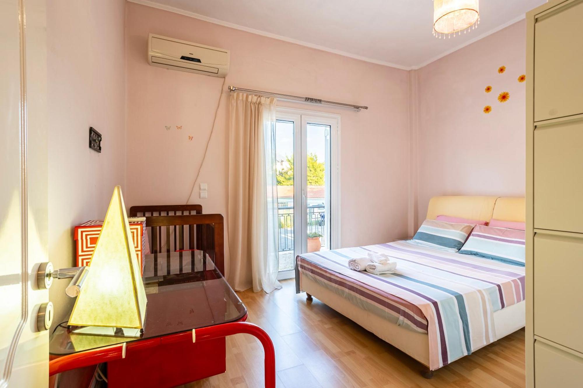 Kalamata'S Sunny Retreat Near The Historic Center Экстерьер фото